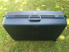 Delsey large navy blue suitcase 2 wheels non extendable handle