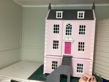 JOHN LEWIS  PINTOY MARLBOROUGH FURNISHED DOLL HOUSE WITH BASEMENT STAIRS AND CAR