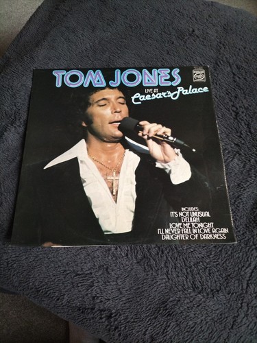 Tom jones live - jones, at