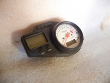 TRIUMPH INSTRUMENT ASSEMBLY SPEEDOMETER TACHO tt600 SPEED FOUR 16000 MILES ! 