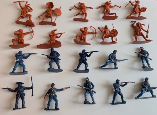 Mixed lot plastic toy soldier - mixed,