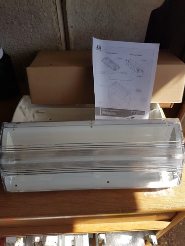 Menvier blsn britelite surface - britelite,