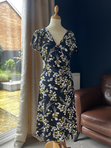 Classic minuet black - black, and