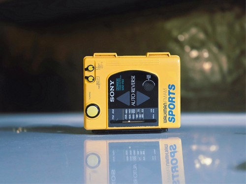 Sony sports yellow walkman - sony,
