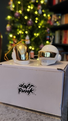 Daft punk christmas tree - daft,