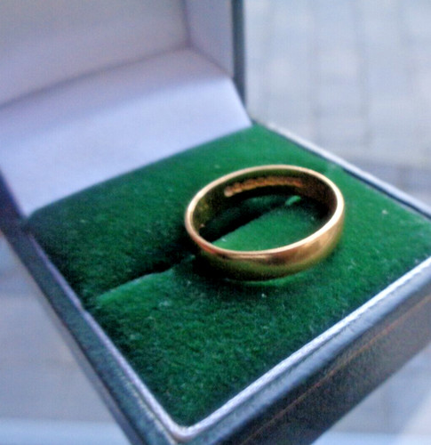 22ct gold wedding - 22ct, ring
