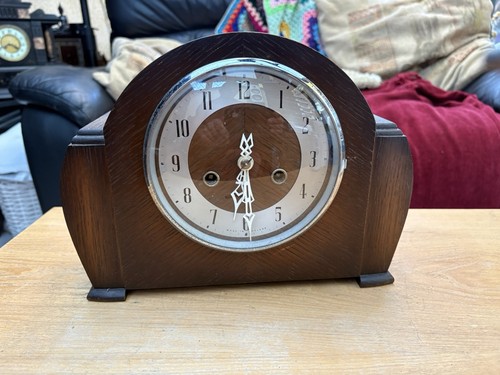 Quality oak mantel clock - oak,