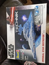 REVELL  STAR WARS IMPERIAL STAR DESTROYER.
