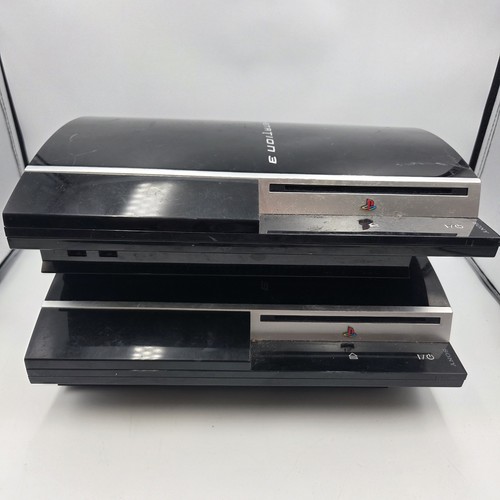 Sony playstation consoles - 2x, 3