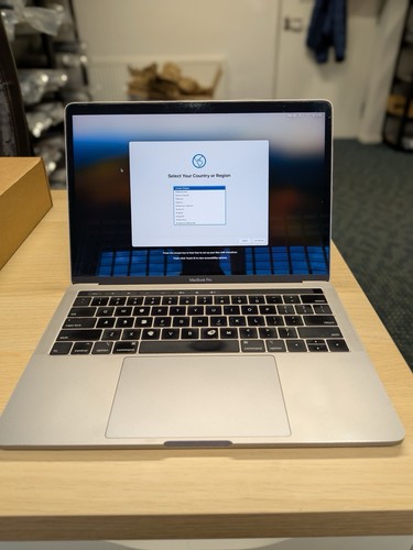 Macbook pro inch 2019 core - pro, 13