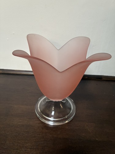 Pink glass tulip vase - tulip, clear