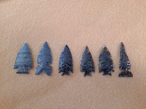 Oregon obsidian arrowheads - 6,