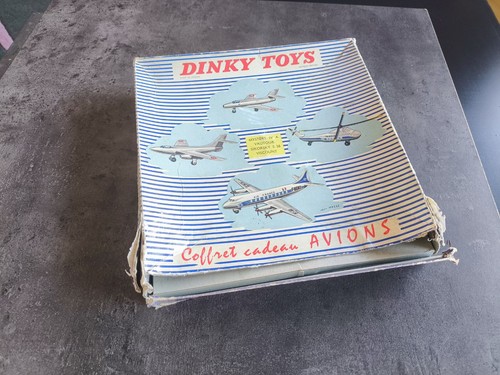 Original dinky toys gift - toys, 60