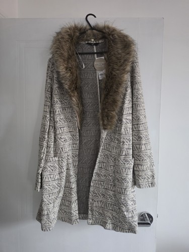 Evans coat with detachable fur - with,
