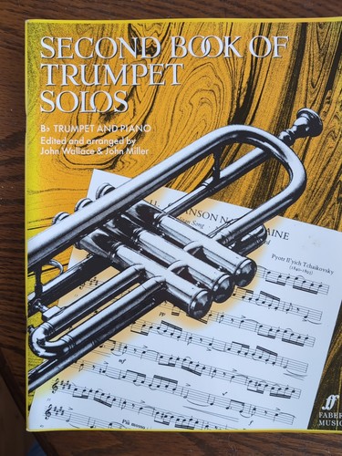 Second book trumpet - book, solos