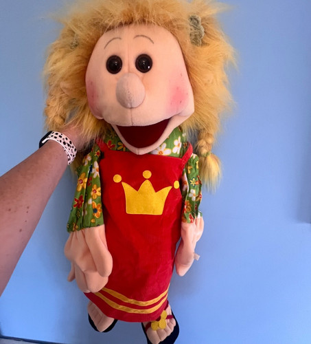 Living puppets jenny - jenny, hand