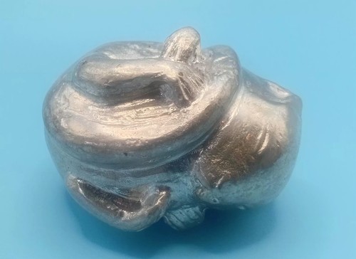 Vintage solid metal dormouse - metal,