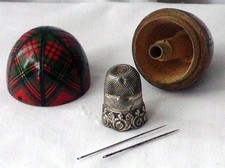 ETUI ANTIQUE TARTANWARE EGG