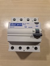 40 AMP TRIPLE POLE 3-PHASE