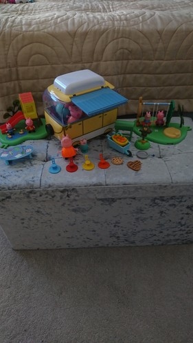 Peppa pig larger - peppa,