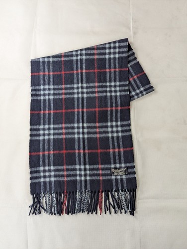 Burberry 100 cashmere - 100%, nova