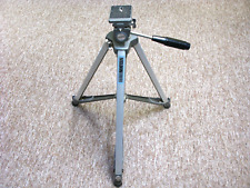 Velbon AE-2 Tripod With 3-Way Pan & Tilt Head