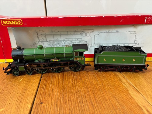 Hornby r2185 class b17 lner - hornby,