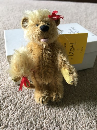 Deb canham artist bear - deb,