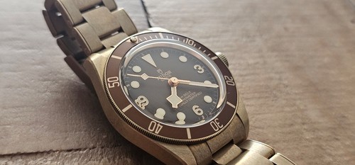 Tudor black bay bronze - black,