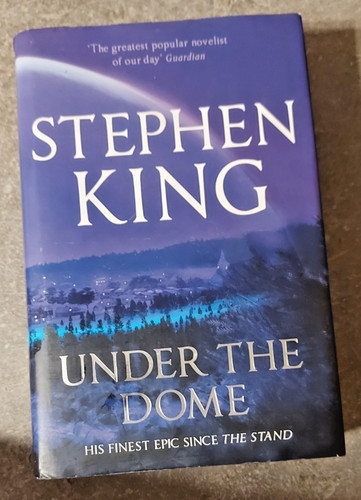 Stephen king under the dome - under,