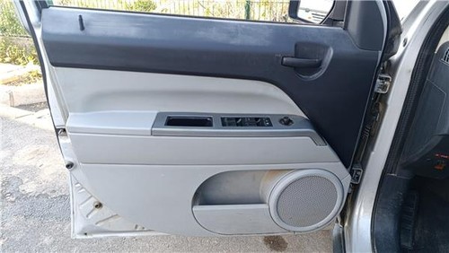 Left front door trim 45980 - trim,
