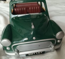 Sylvanian Families Morris Minor Car.