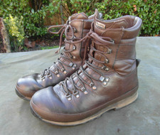 British Army Altberg Defender Brown Boots Combat High Liability Size 9M Grade 2