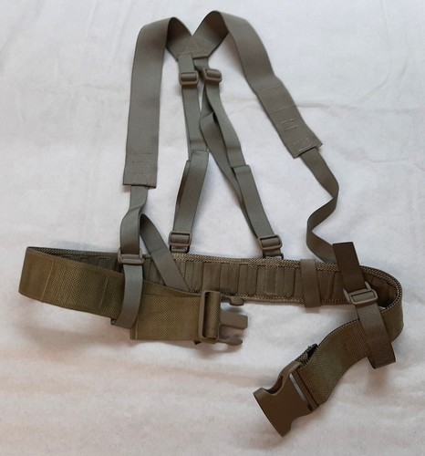 British belt yoke ensemble - &,