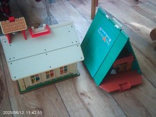 Vintage Fisher Price Play Family School. 1971/A frame house/car