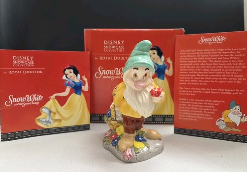 Disney showcase royal - disney, doulton