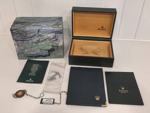 Rolex submariner 14060 box set - submariner,