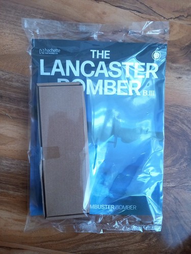 Hachette build the lancaster - build,