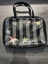 Victoria's Secret Hanging