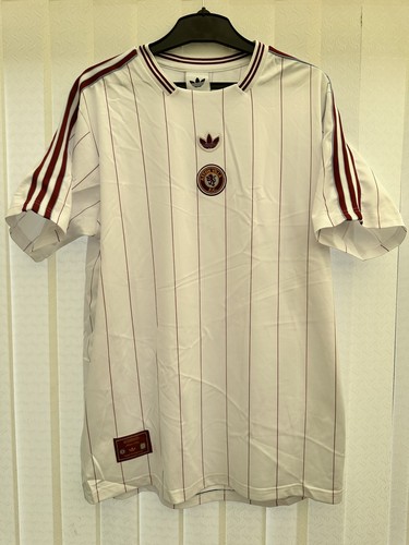 Aston villa 1982 - aston, style