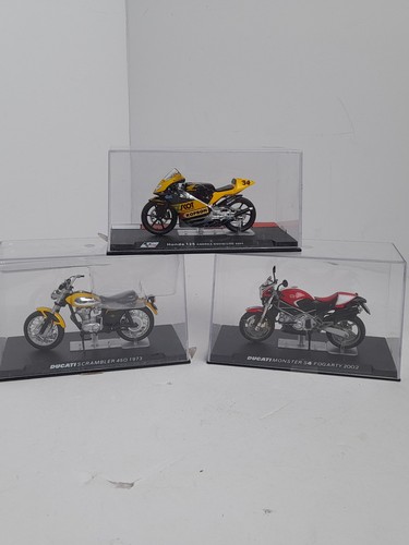 Model motorbikes 24 - 1/24., 73
