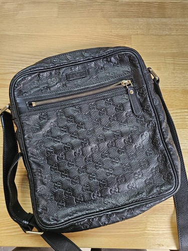Authentic gucci - authentic,