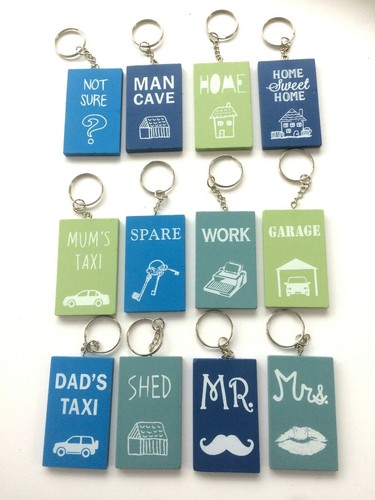 Wooden shabby chic keyring - wooden,