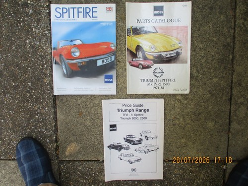 Moss two spitfire - two, parts