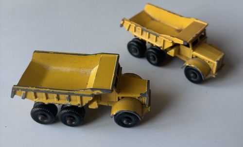 Vintage 1960s matchbox - x,