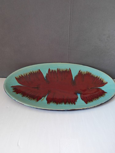 Large ceramic serving dish - large,