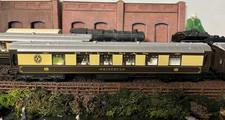 Hornby OO Gauge Pullman First