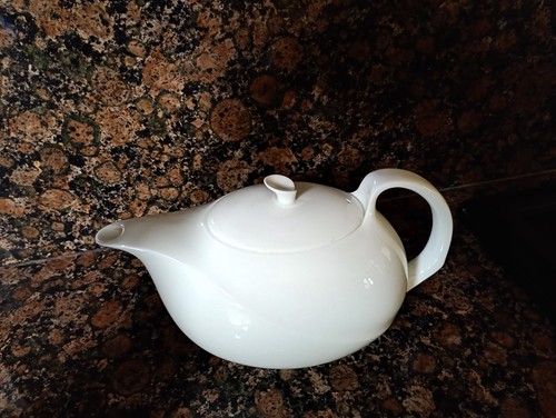 Wedgwood solar teapot 1 - -,