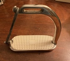 Peacock Safety Stirrups, white