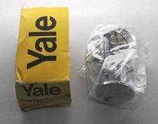YALE 1109 CHROME NIGHTLATCH RIM CYLINDER REPLACEMENT LOCK WITH TWO KEYS - NOS